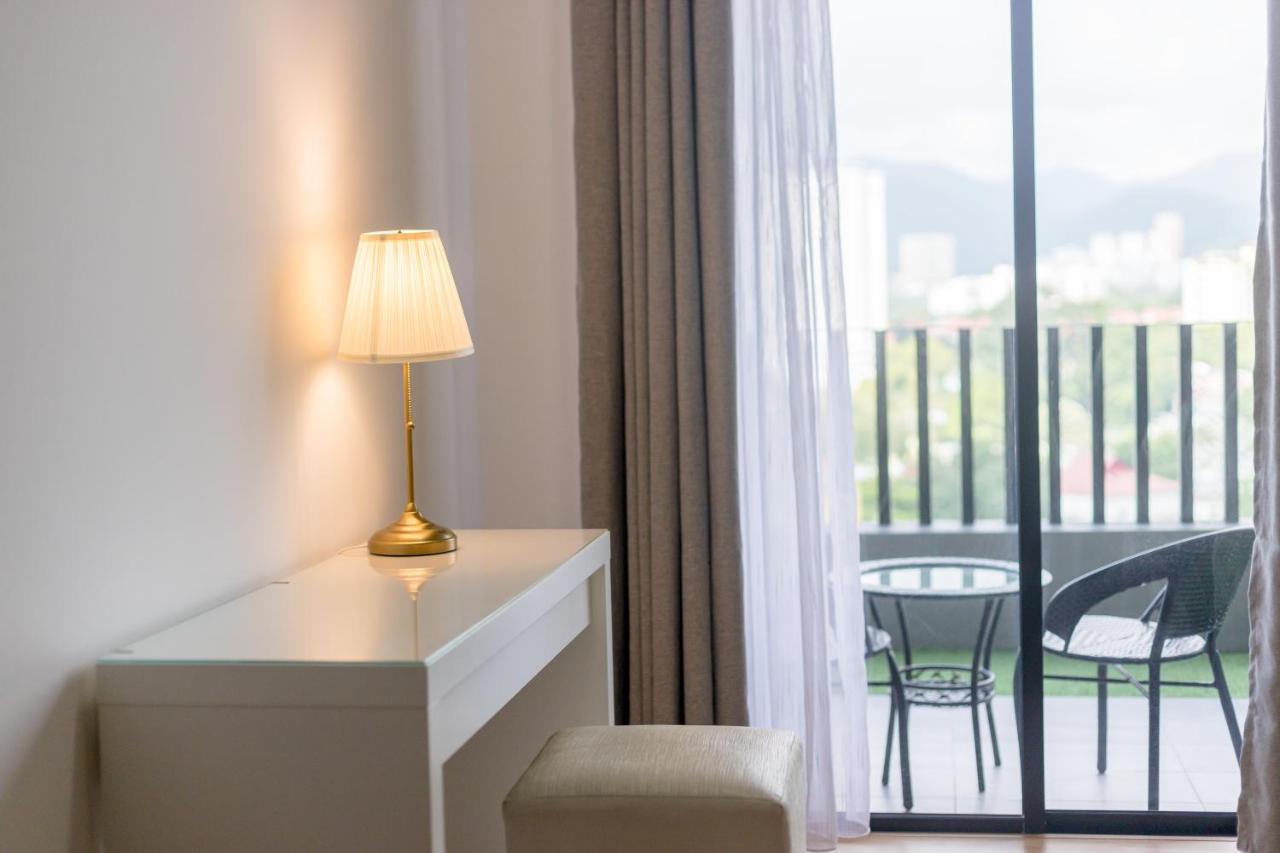 Beacon Executive Suite Penang George Town Esterno foto