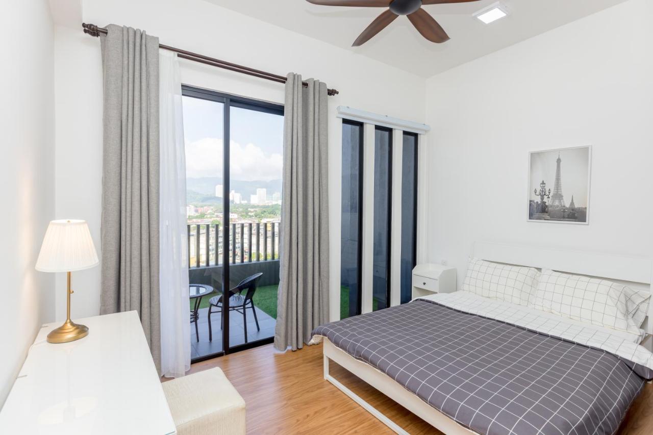 Beacon Executive Suite Penang George Town Esterno foto